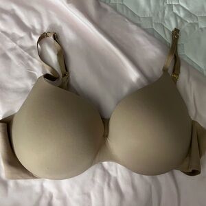 Victoria’s Secret Bra 38C